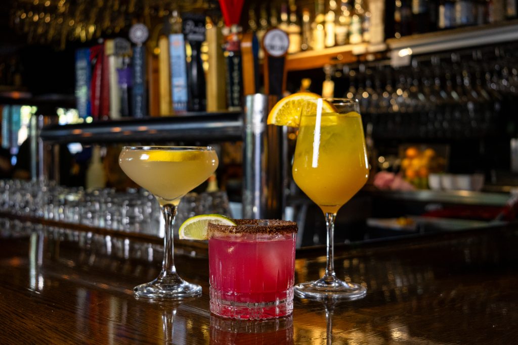 Weeknights are better at Winberie’s Princeton! Starting at 4 p.m., Monday through Thursday, enjoy exclusive food and drink specials designed to make every visit worth celebrating.